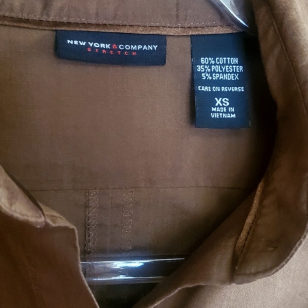 New York & Co Stretch Button Front 3/4 Sleeve Brown Shirt XS - Picture 4 of 6